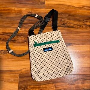 Kavu Crossbody Rope bag/purse